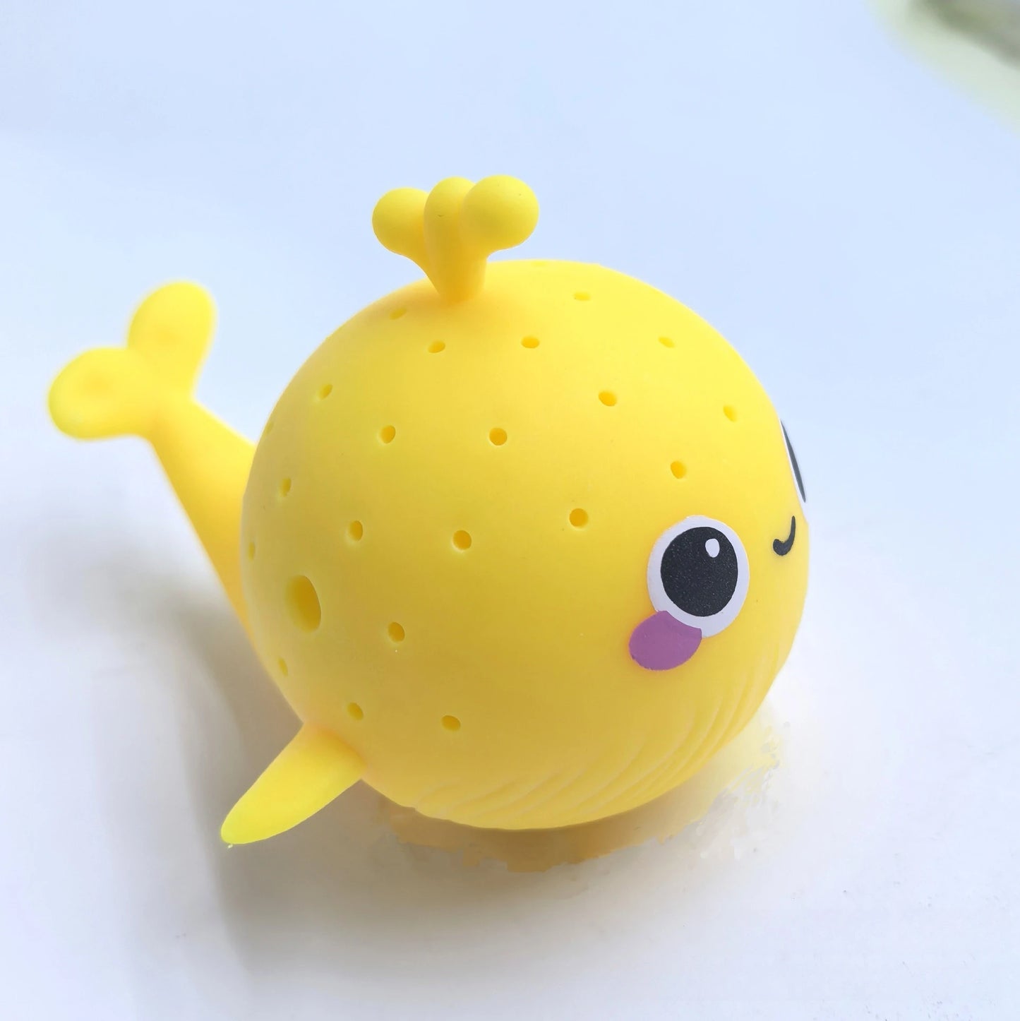 Sponge Whale Squeeze Bath Toy Water Absorbing Squishy for Kids UK